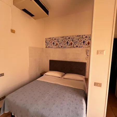 Ξενοδοχείο Nazionale 3*